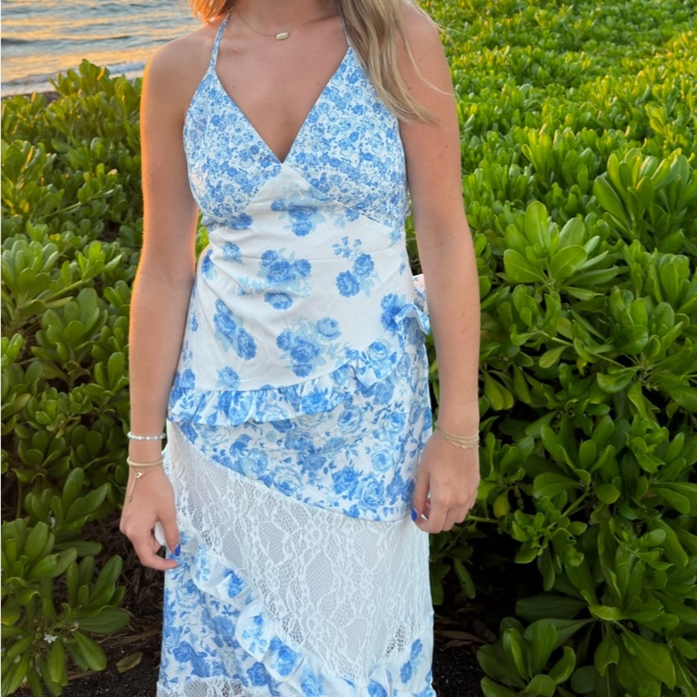 blue long dress. (popular on tiktok)